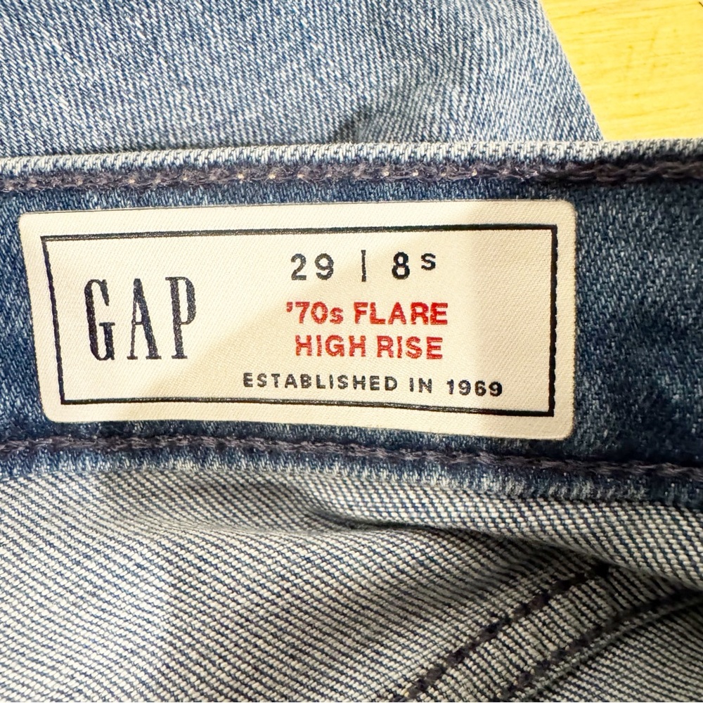 GAP | High Rise Patched '70s Flare Jeans in Medium Indigo Sz. 29 - Picture 7 of 10
